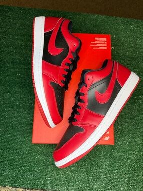 NEW Air Jordan 1 Low ‘Reverse Bred’ Men’s Size 11 553558-606